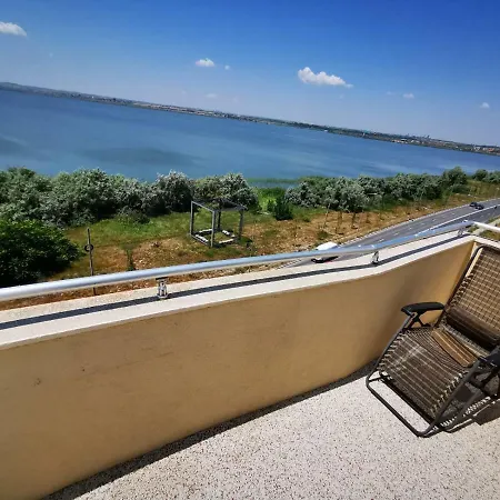 Lägenhet Imperial Penthouse Summerland