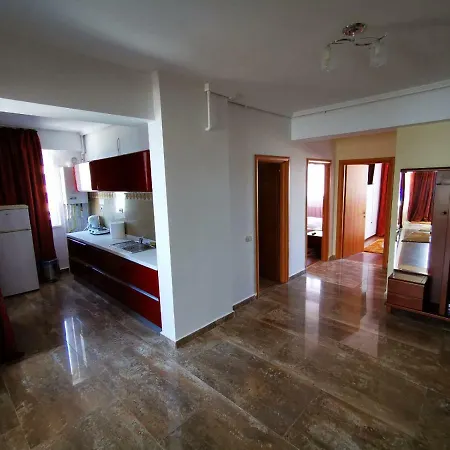 Imperial Penthouse Summerland * Mamaia